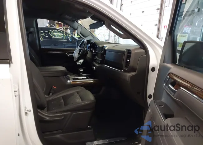 3GTUUCED4SG210179: 44272356