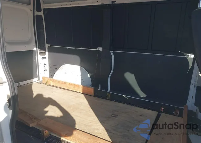 3C6TRVCG3KE530876: 44272385