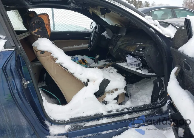 WBA1G9C51GVX97154: 44272437