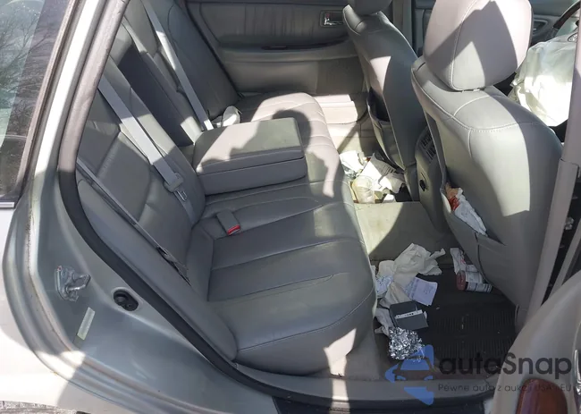 4T1BF28B33U316803: 44272556