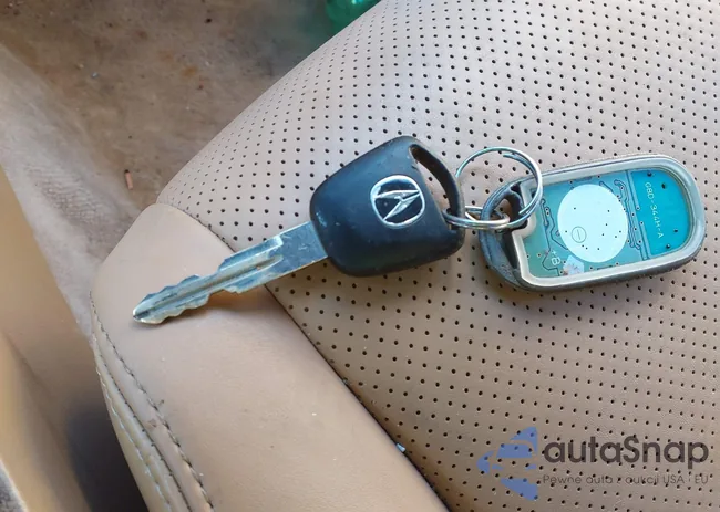 19UUA66246A074018: 44272563