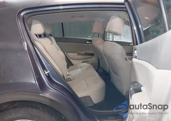 KNDPM3AC0H7074695: 44272581