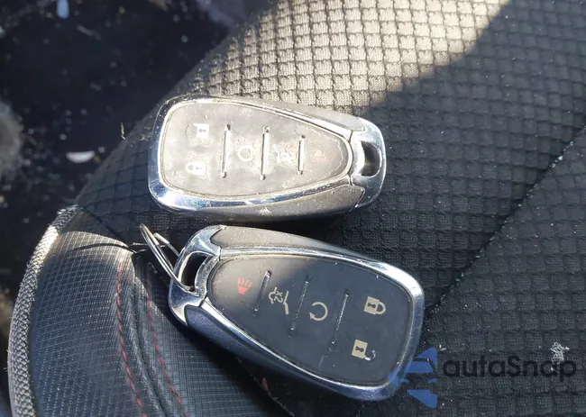 KL79MTSL2MB020455: 44272625