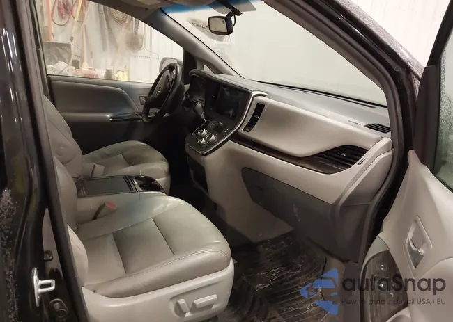 5TDYZ3DCXHS805009: 44272653