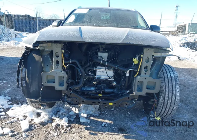 KMUHCESC5RU158156: 44271741