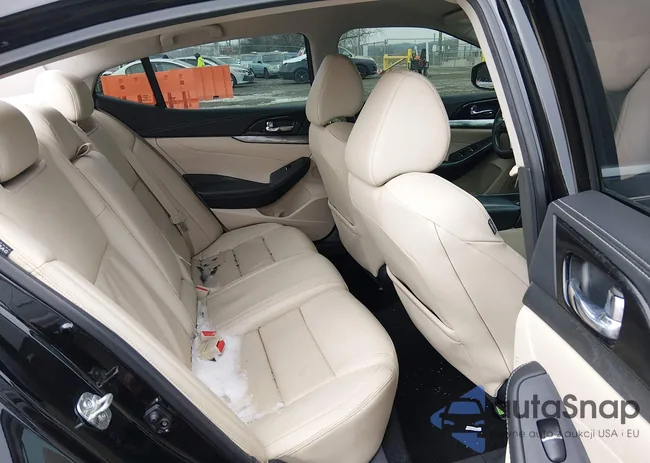 1N4AA6AV4KC373550: 44271828