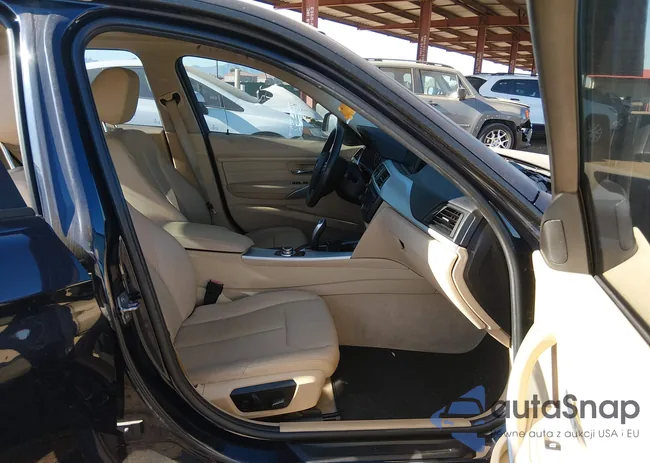 WBA3A5C54DF601376: 44271876