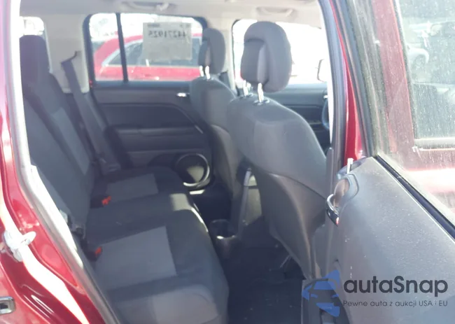 1C4NJRFB6CD524721: 44271925