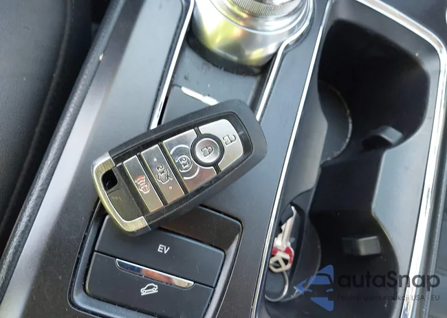 3FA6P0PU5HR379853: 44272035