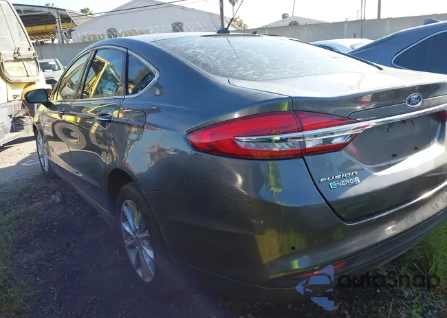 3FA6P0PU5HR379853: 44272035