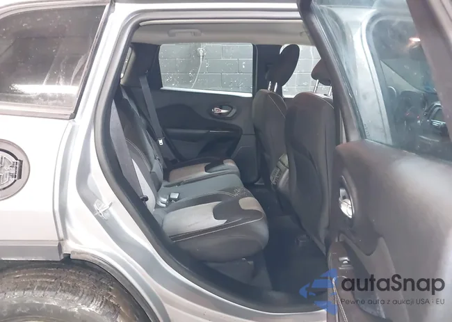 1C4PJLAB6EW104381: 44272044