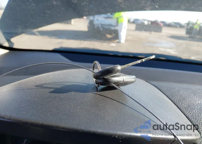 KNAFU4A2XD5700975: 44273124