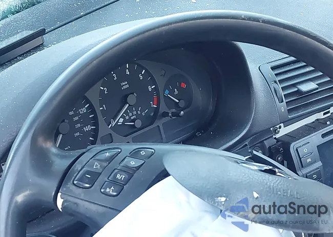 WBAEV33413PD00780: 44273153