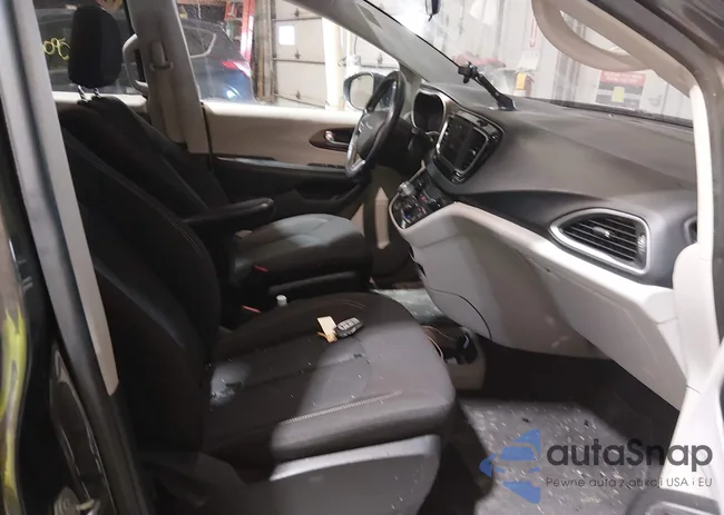 2C4RC1CGXLR235836: 44273211