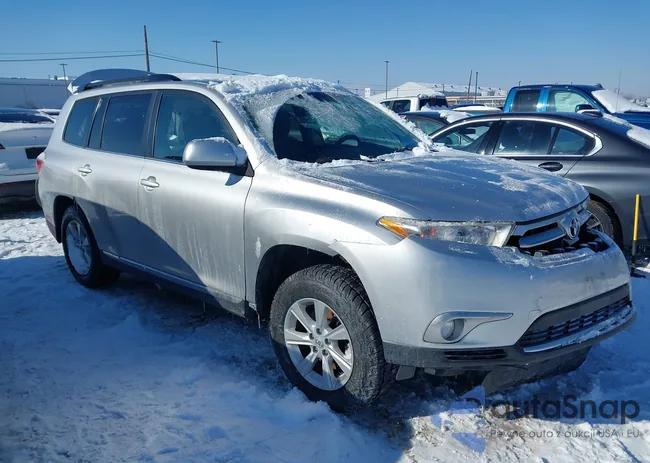 5TDBK3EH4BS051164: 44273221