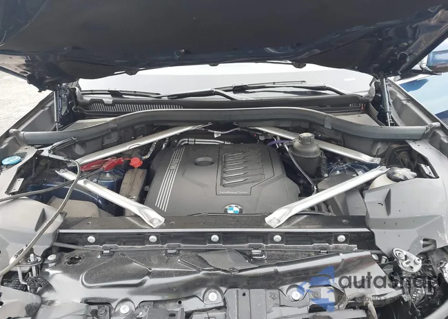 5UXCR4C04P9P08648: 44273397