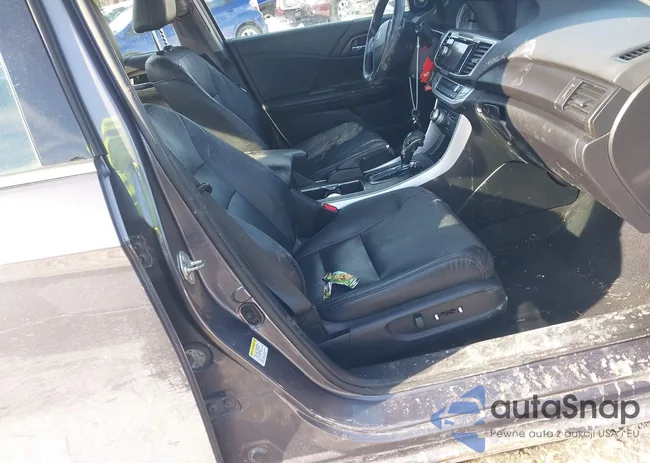 1HGCR3F84FA013436: 44273406