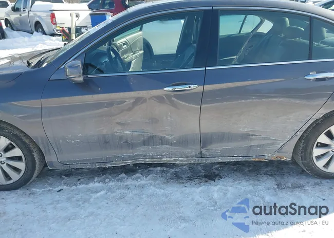 1HGCR3F84FA013436: 44273406