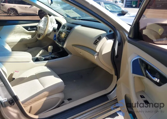 1N4AL3AP1EC161851: 44273422