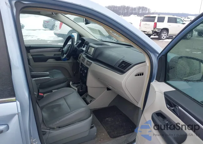 2C4RVABG6CR307000: 44273491