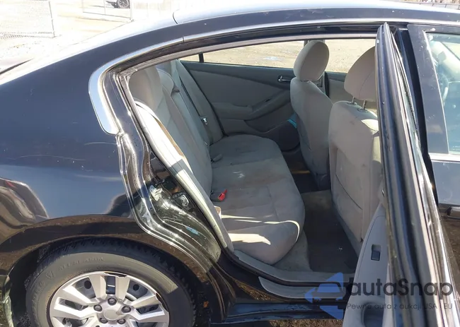 1N4AL2AP5CN447956: 44273561