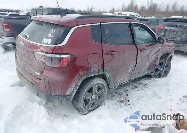 3C4NJDBB7NT102432: 44273563