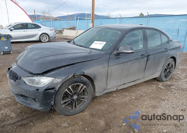 WBA3B5C52EF958974: 44273619