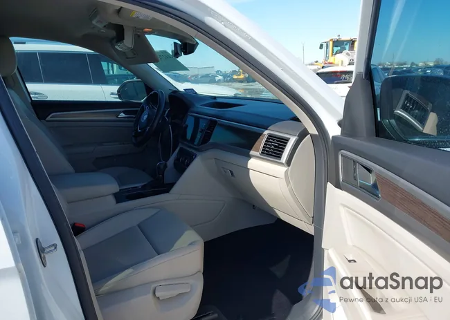 1V2WR2CA9KC568005: 44272782