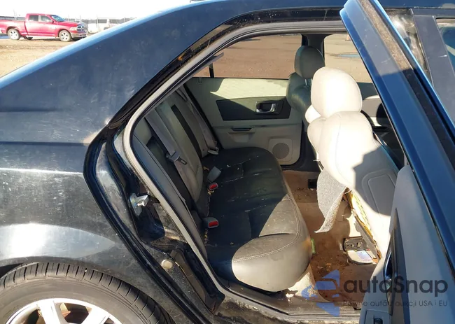 1G6DM57T660104085: 44272797