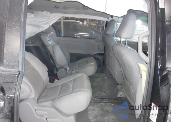 5TDYZ3DC8KS984979: 44272879