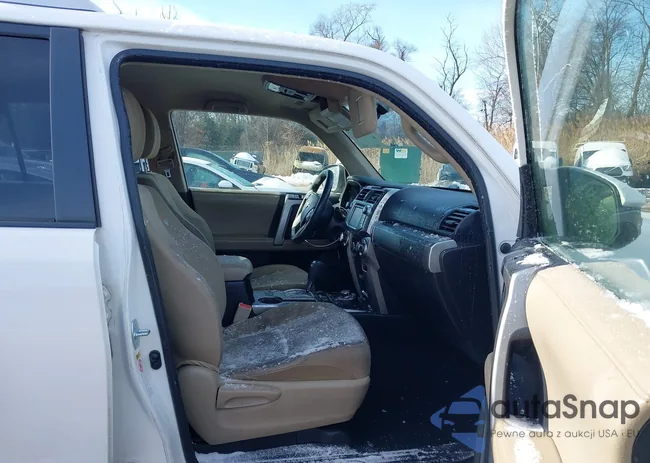 JTEBU5JR9G5381430: 44272907