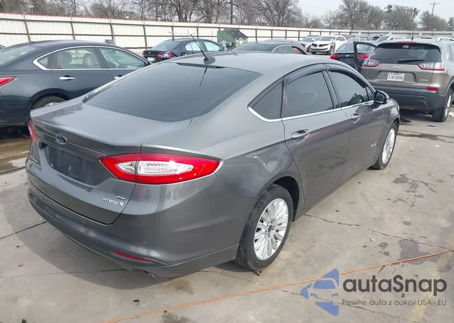 3FA6P0LU7ER271641: 44272939