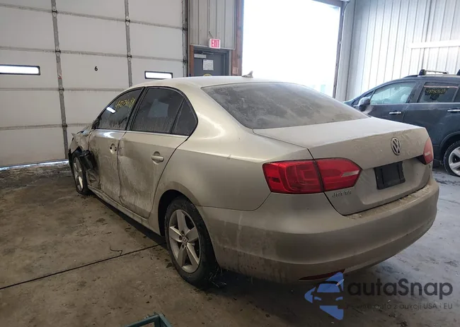 3VWLL7AJ4DM232458: 44274098