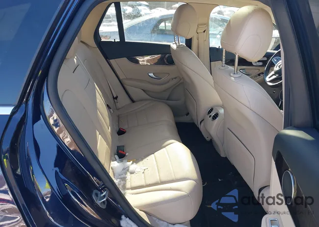 W1N0G8EB2MF974627: 44274412