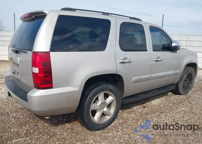 1GNFC13067R165423: 44274418