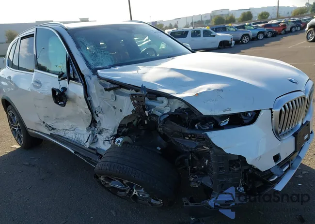 5UX13EU05R9U73841: 44274447