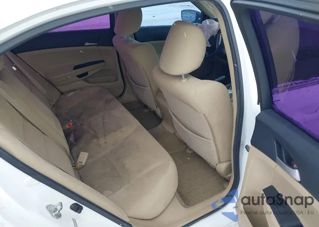 1HGCP2F34BA082528: 44274508