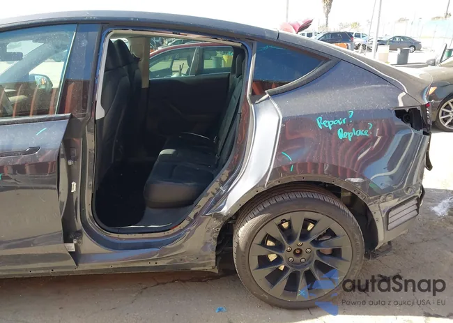 5YJYGDEE5MF241683: 44273688