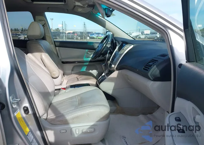 2T2HK31U69C115099: 44273752