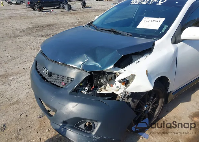 2T1BU4EE8AC468543: 44273803