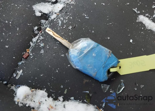 1FMCU0F74FUB75886: 44273822