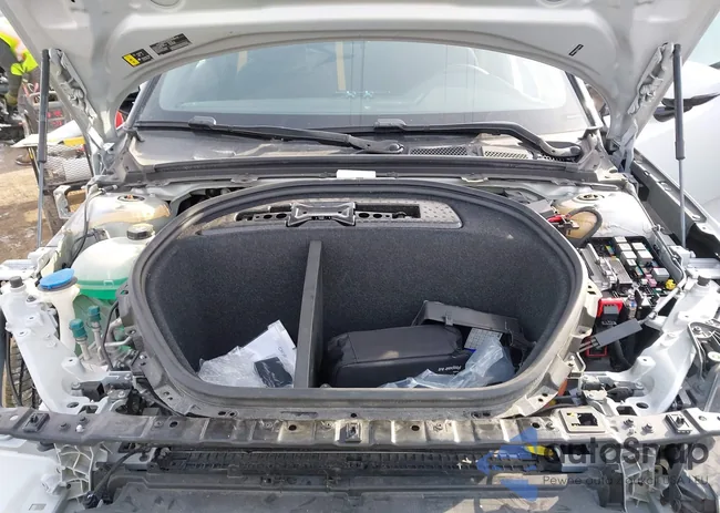 YSMFG3KA5RL219422: 44273897