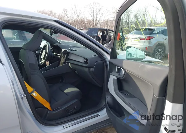 YSMFG3KA5RL219422: 44273897