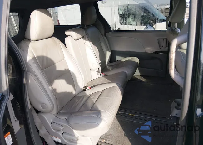 5TDYK3DCXFS670423: 44273923