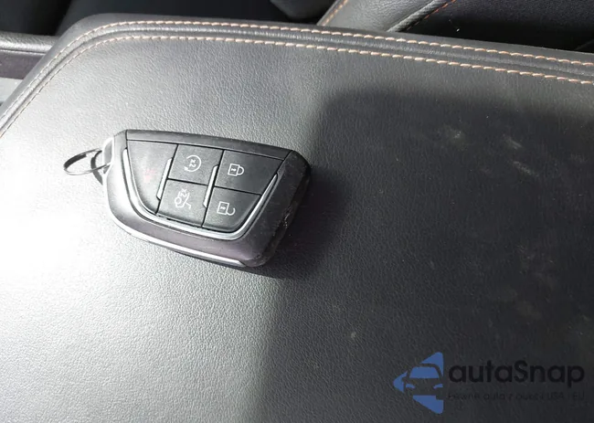 1G6DP5RKXM0146574: 44273980