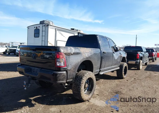 3C6UR5DL0RG132801: 44274010