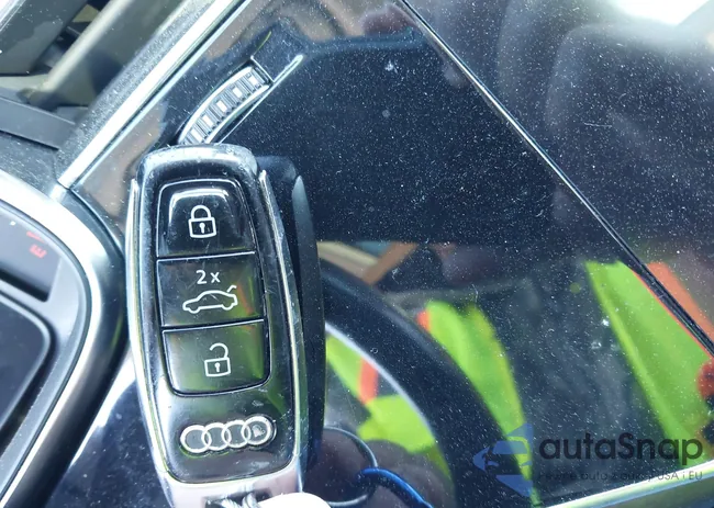 WA1LXAF79LD000279: 44274033