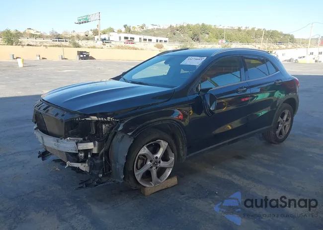 WDCTG4EB6KU004019: 44275093