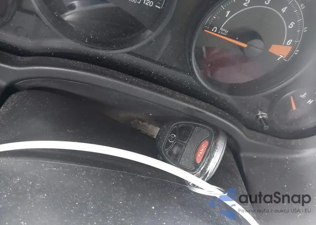 1C4NJPFAXGD811299: 44275466