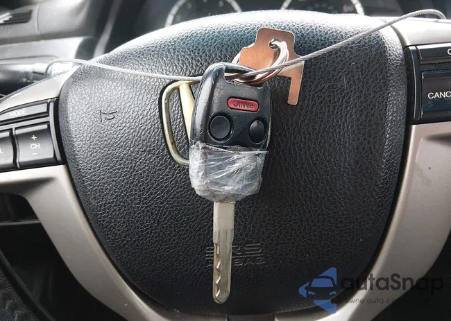 1HGCS22818A014373: 44275492